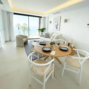 Laviu 2b By Croma Estepona